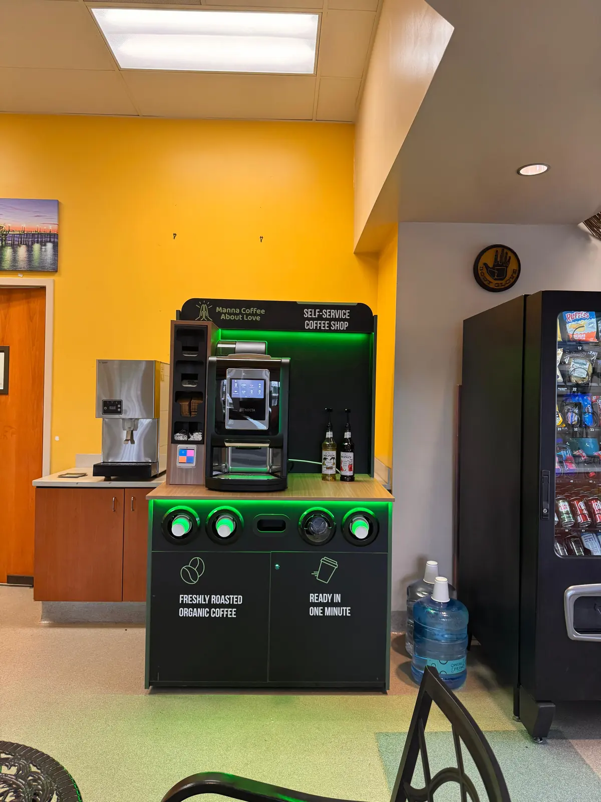 A Manna coffee kiosk in a service centre waiting area